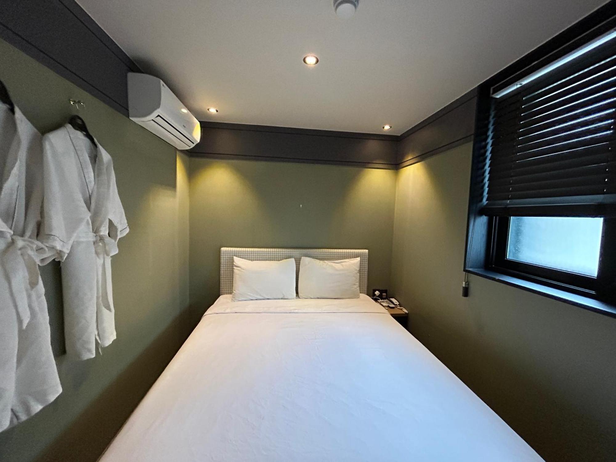 Deluxe Motel Geoje Buitenkant foto